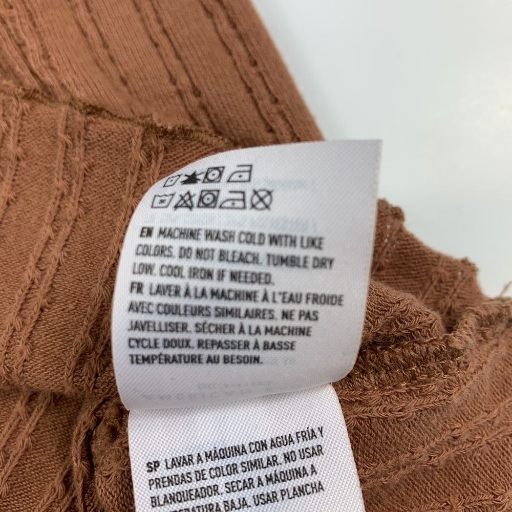 [American Eagle] Ribbed Button Detail Pullover Top - image 6